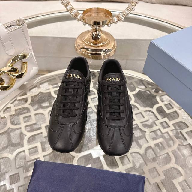 Prada, couple casual shoes, original 1:1 development, imported cowhide, silk she