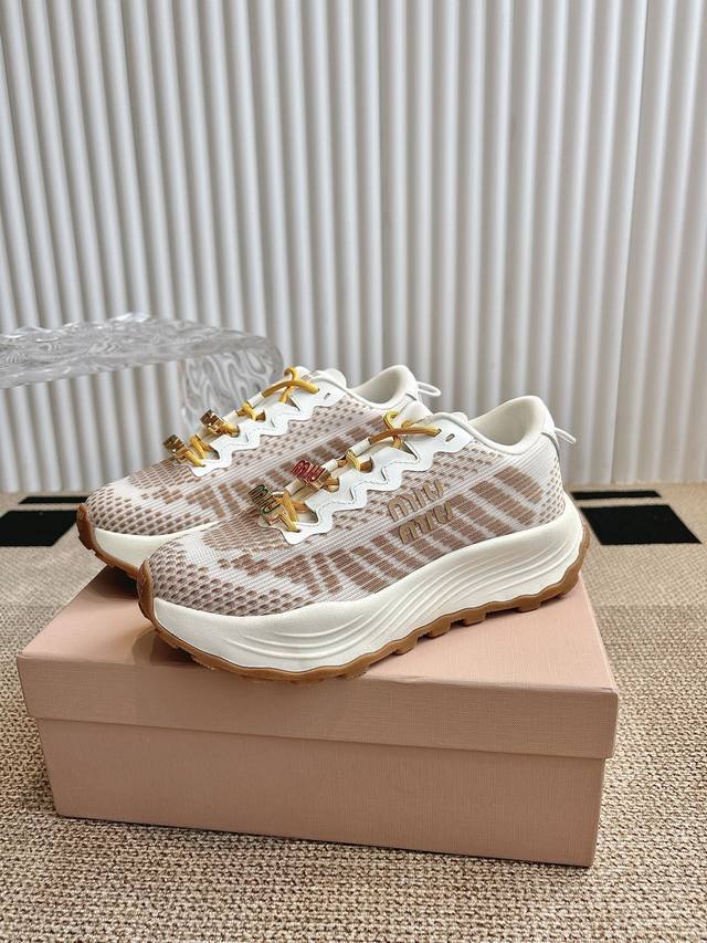 Top version accessories 35 Miumiu thick-soled sneakers After leading the aesthet