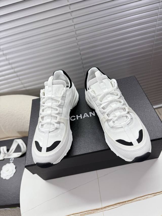 Chanel - New Chanel sneakers for spring and summer Simple low-top, light and com