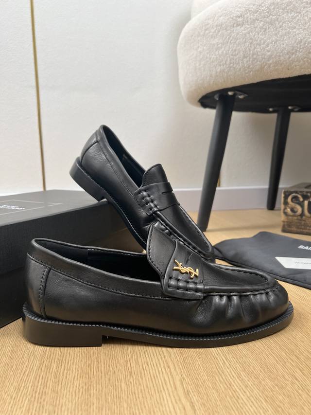 Saint Laurent 2025 Ysl's 2025 counter new hit classic loafer small leather shoes