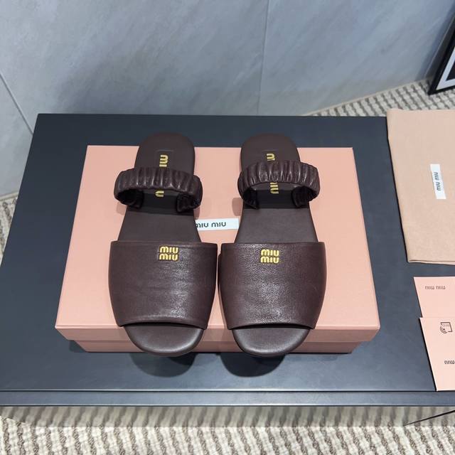 Factory: Exclusive top version Miumiu Miu Miu 2025Vs spring and summer latest ca