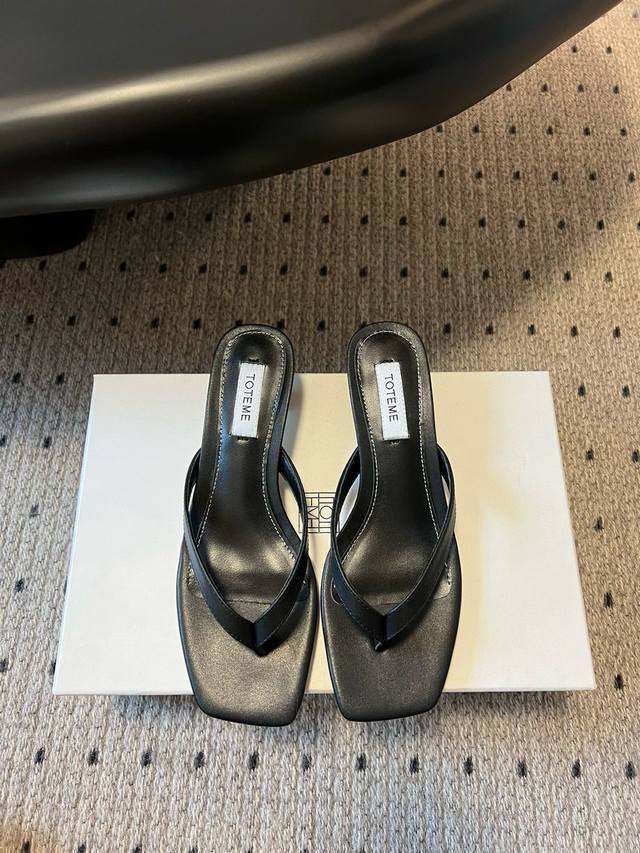 Toteme 25Ss French kitten heel flip flops Carry French elegance to the end. Anot