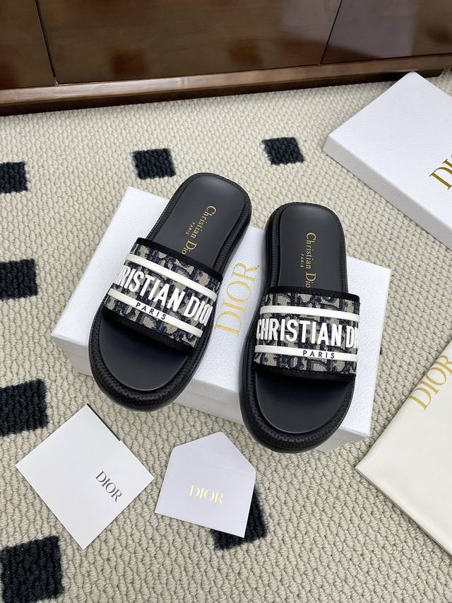 Dior 25Ss new 3D three-dimensional glue letter slippers Summer beach vacation es