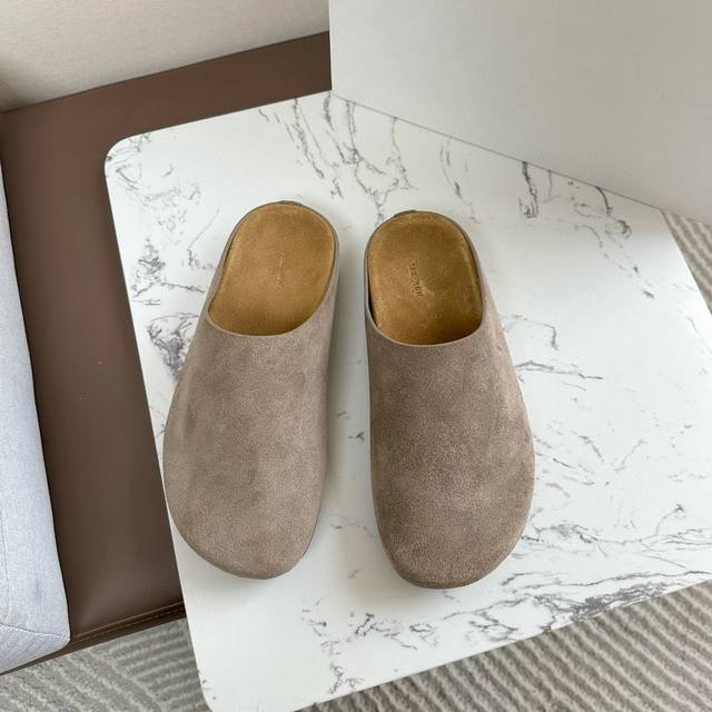 slip-on mule closed toe Birkenstock slippers The Row Hugo Birkenstocks ~ Very co