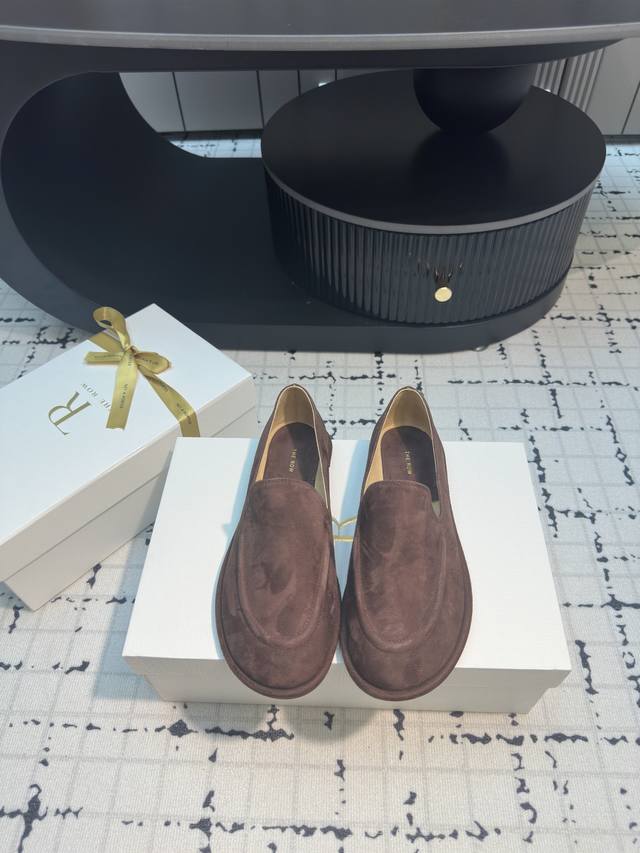 The Row_New retro loafers, I fell in love with this shoe at first sight, it has