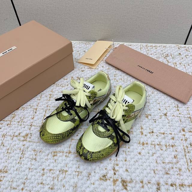 Factory high version Miu Miu 25 spring and summer new Gymnasium series suede lac