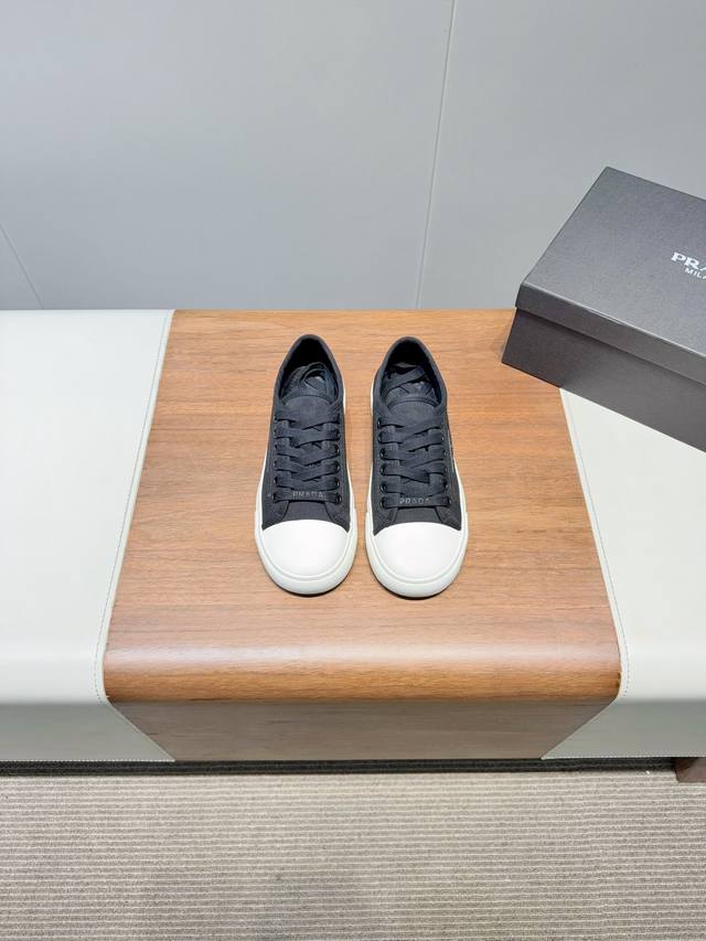 Prad* Prada 25Ss round-toe canvas shoes Technological canvas latest black techno