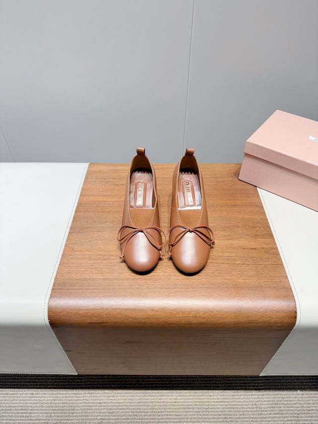 Miu Mi- 25Ss round-toed bow catwalk shoes ballet shoes with playful bows that li