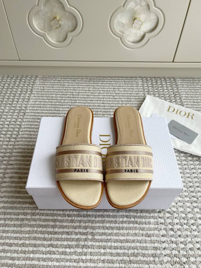 Dior 2025 new Dway embroidered flat sandals Top quality Original custom 3D embro