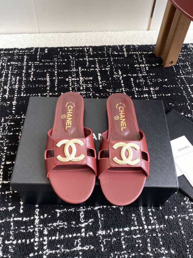 Purchasing agent Chanel 25Ss Spring and Summer New Holiday Sheepskin Slippers A