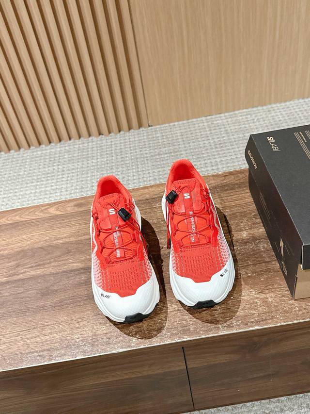 Salomon outdoor leisure sports shoes Original purchase, development and producti