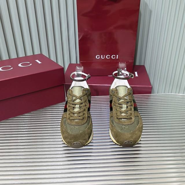Gucci 25 latest German training shoes are full of retro style. Removable and adj