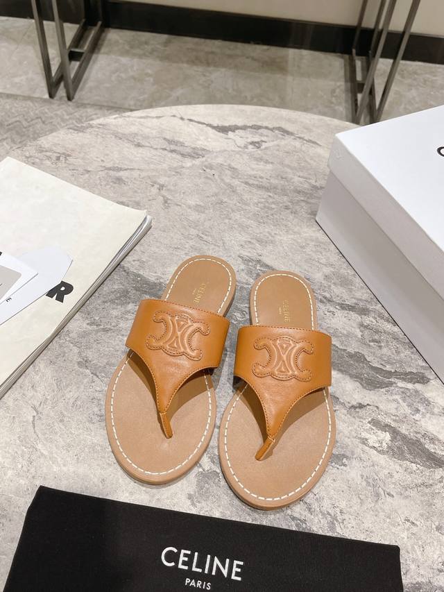 Celine's latest spring and summer retro and fashionable sandals are absolutely a