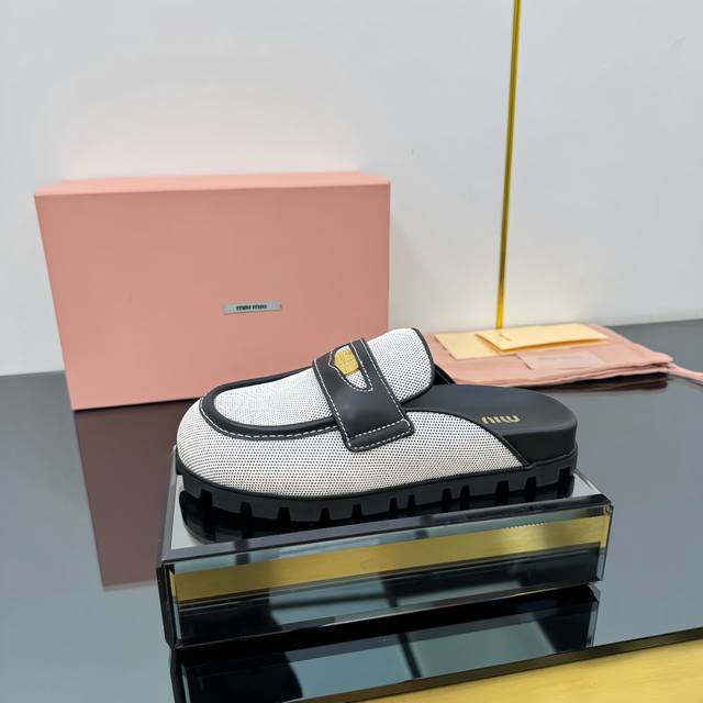 Factory price Miumiu Miu Miu 25S catwalk model coin retro half-slippers The gold