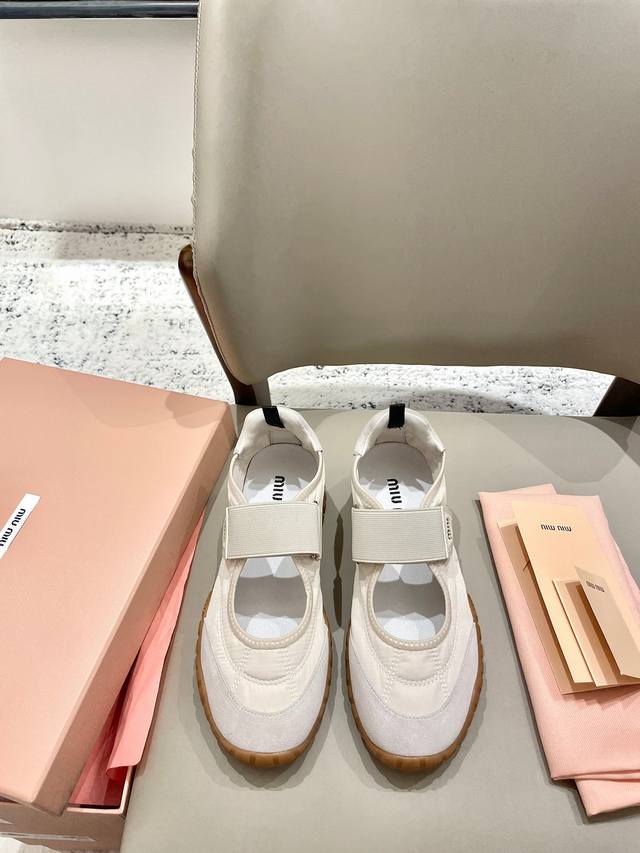 Miumiu Miu Miu 2025Ss latest Mary Jane casual shoes casual ** versatile trendy s
