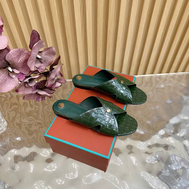 High quality Loro Piana L Spring and summer this retro beautiful flat wedge simp
