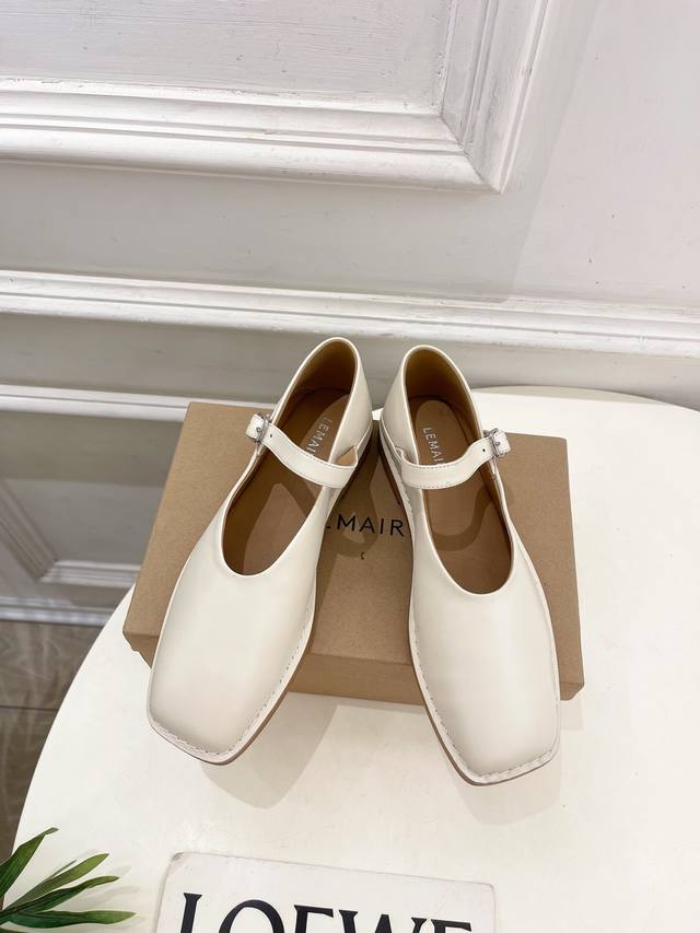 Lemaire 2025 Spring and Summer New Balerina Flat Mary Jane Ballet Shoes As the m