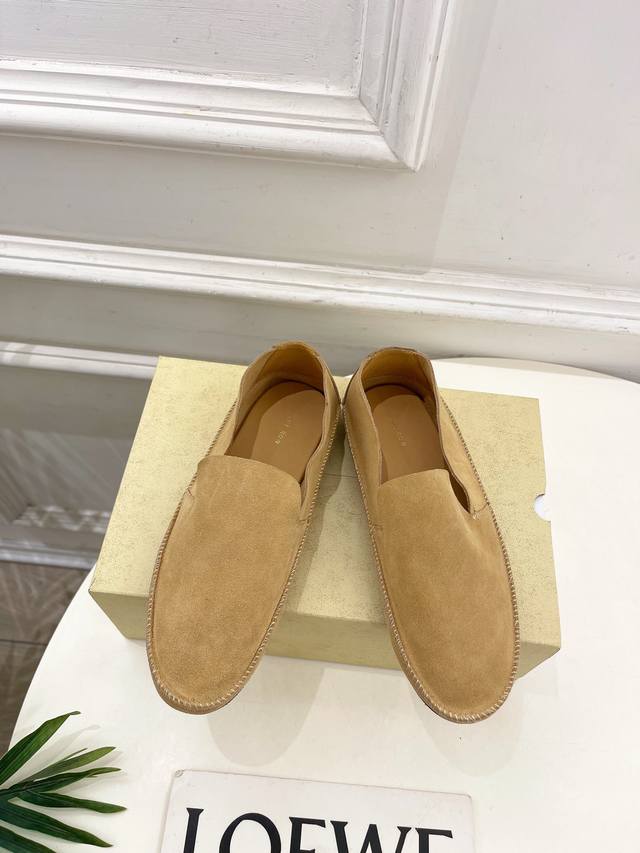 The Row 2025 Spring and Summer New Retro Flat Loafers As the most popular design