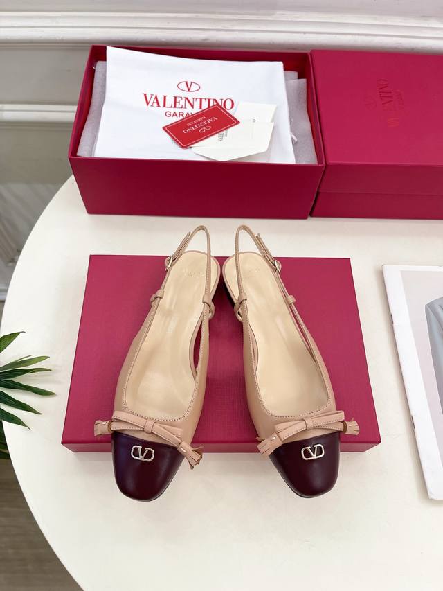 Valentino 2025 Spring/Summer new product Valet Du Roi lace-up square toe thick h