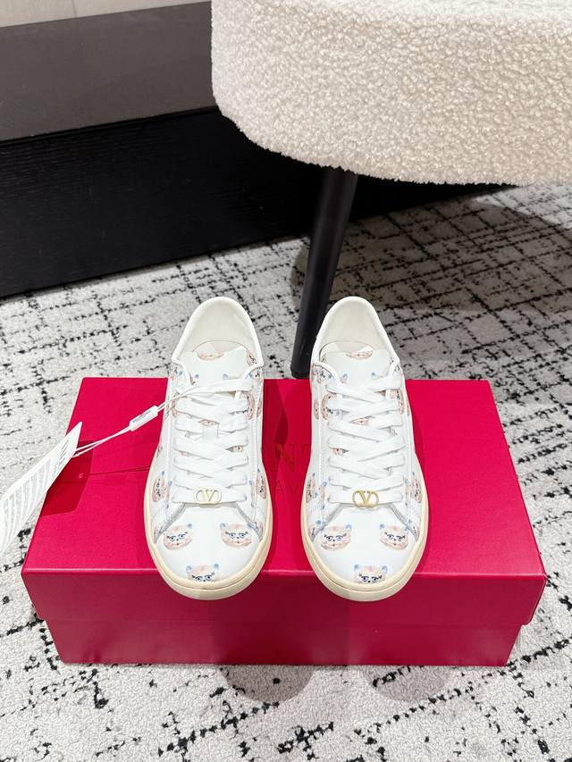 Couple's top version Valentino 25 Royco series couple's meow meow casual sports
