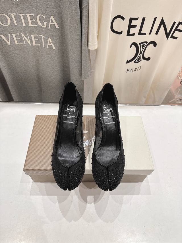 High version factory Mm6 Margiela x Cl red sole shoe joint model The original vi