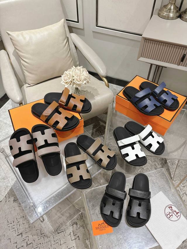 Top version Hermes Hermes's hot couple's style, the latest snake pattern sandals