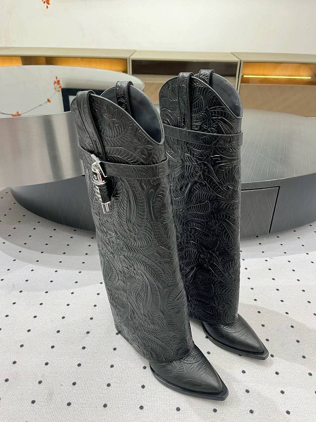 New autumn and winter products, popular in the entire fashion circle, favorite o
