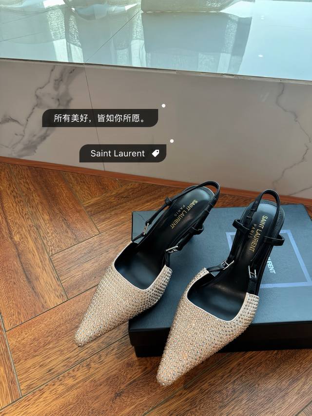 25 Spring Model Who can resist Ysl high heels, known as the magic of attracting