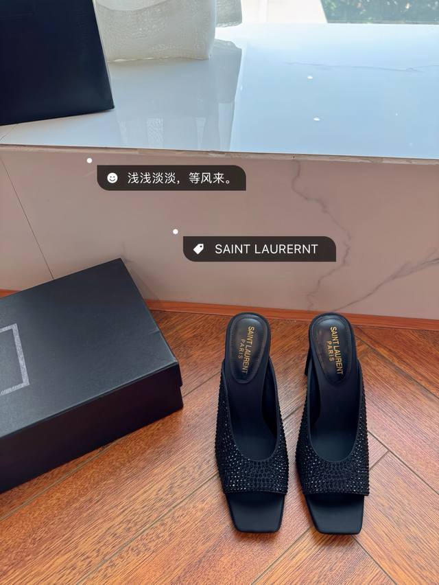 25 Spring Model Who can resist Ysl high heels, known as the magic of attracting