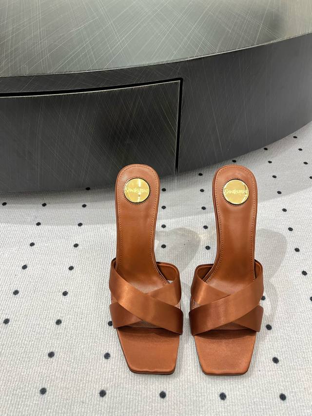 New product in early spring Fabric: silk Lining: sheepskin Sole: cowhide Elegant