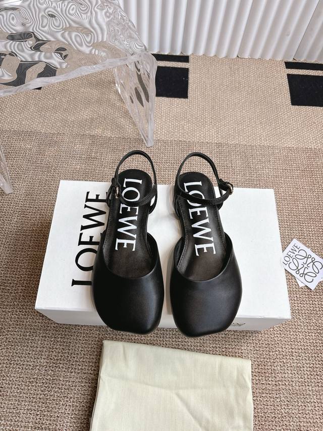 Loewe Mary Jane flats 2025Vs Spring/Summer new series. The colors are super brig