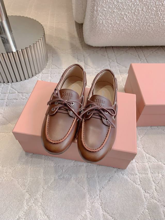 Factory price P Miu new lace-up flat boat shoes high-end texture old money style