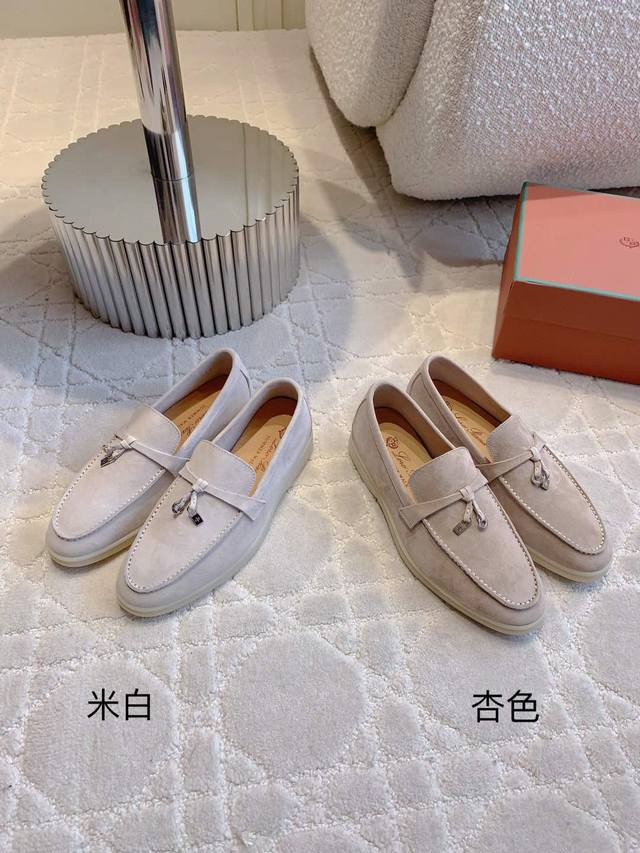 Factory Price P Women's Loro Pian* Lp Classic Loafers Simple and stylish Super c