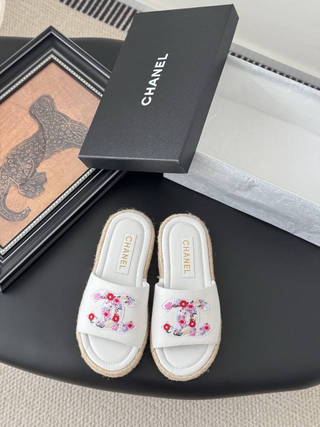 Chanel 25P new double C slippers New spring and summer style, high version and h