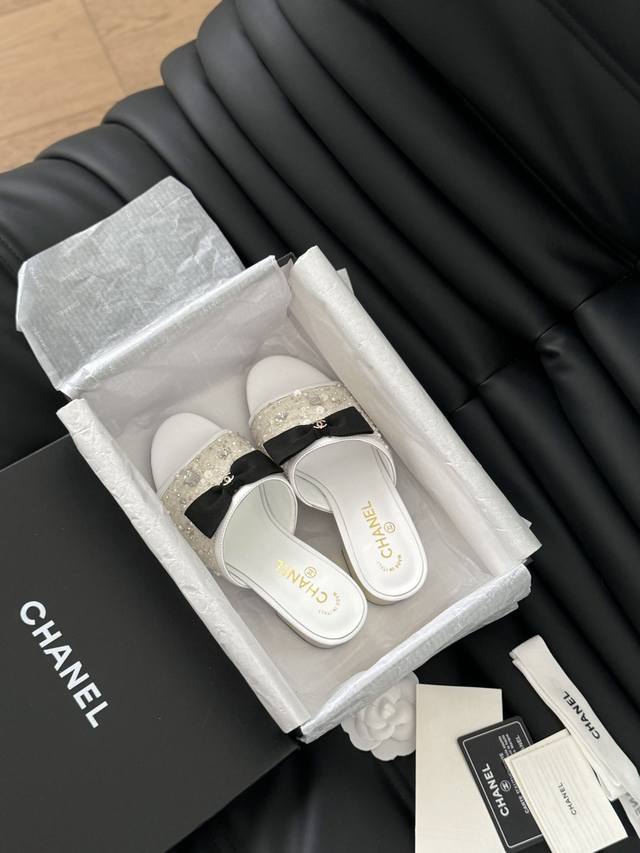 Chanel 24S early spring new fish mouth series slippers As always, the high versi