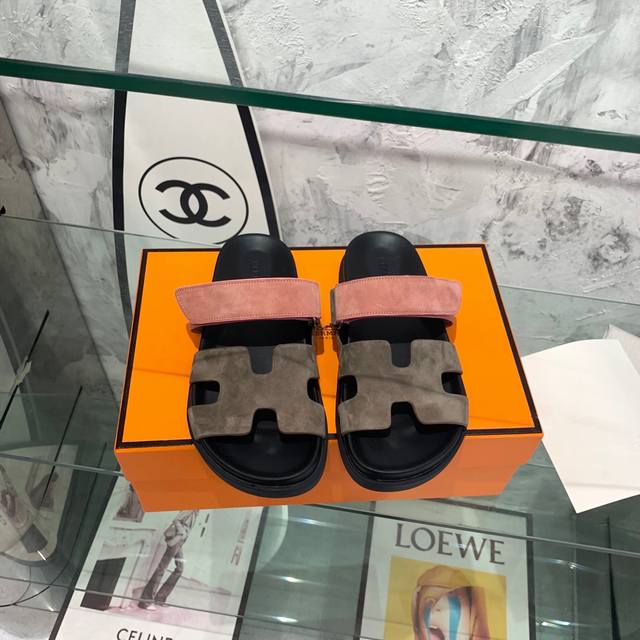 Hermes Hermes sandals are cute and beautiful. The shoe shape is very comfortable