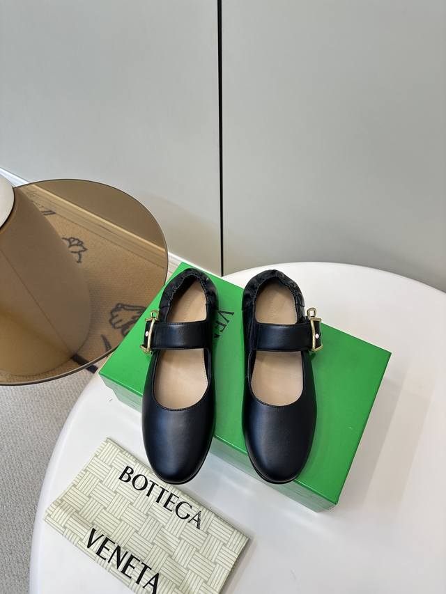 Botteg* Veneta 2025 Spring/Summer Mary Jane Mules Bv This year's single products