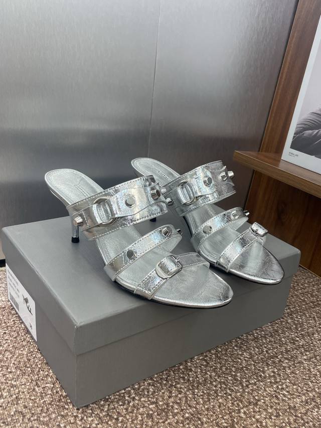 Factory P price P Balenciaga 2025 counter spring and summer new jelly color roun