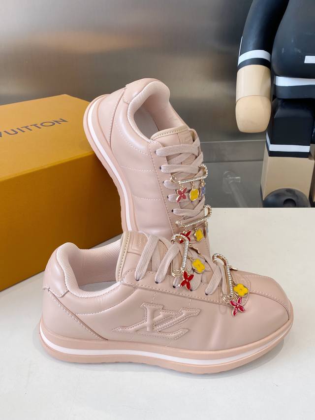 Men's size +20 Accessories +50 Louis Vuitton 25Ss New cute sneakers The "Butters