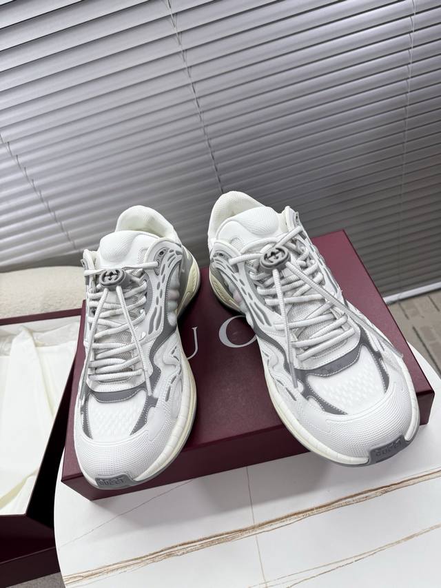 Gucci 2.0 latest couple style dad shoes; sports shoes This sports running shoe w