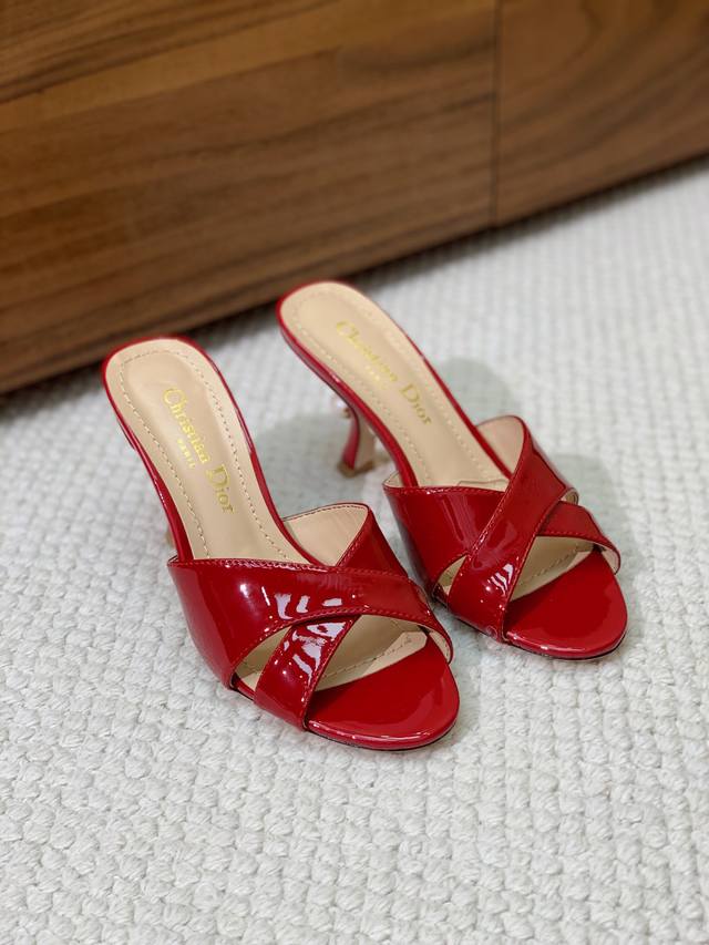 D*Or pearl heel cross slippers. High-end! A style that is popular among bloggers