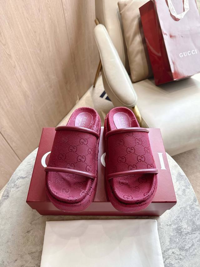 8356-3 Burgundy G 35-42