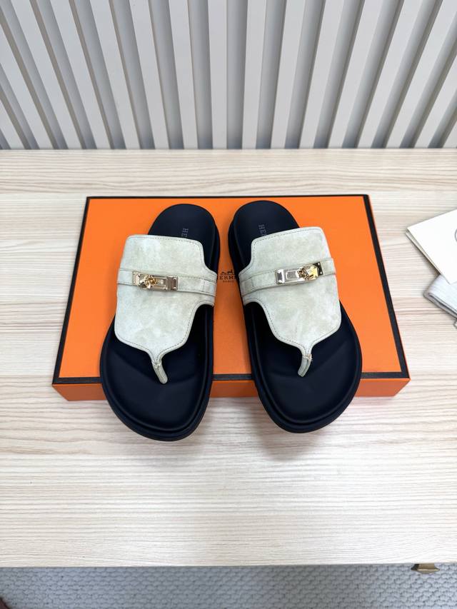 Couple's Erjiu Flip Flops Hermes Spring and Summer Sandals Series! The classic E