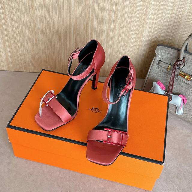 10.5Cm Picture New Color Factory Price P Hermes Judy 105 high-heeled sandals are