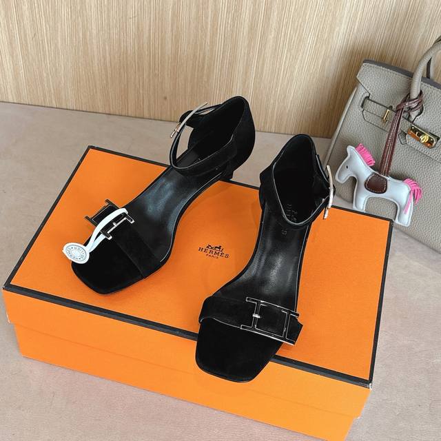 4.5Cm Picture New Color Factory Price P Hermes Judy 105 high-heeled sandals are