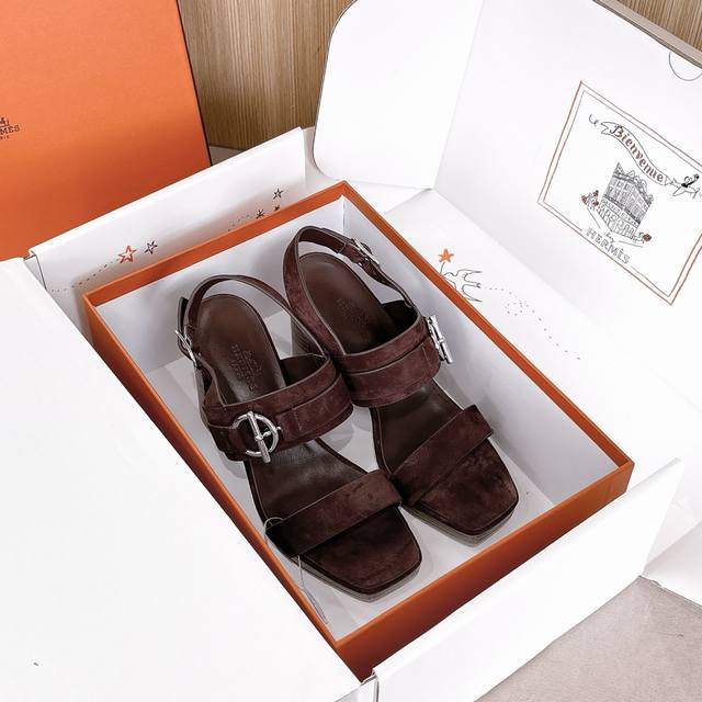 plus the latest airplane box 20 Hermes Keen 90 sandal series is fashionable and
