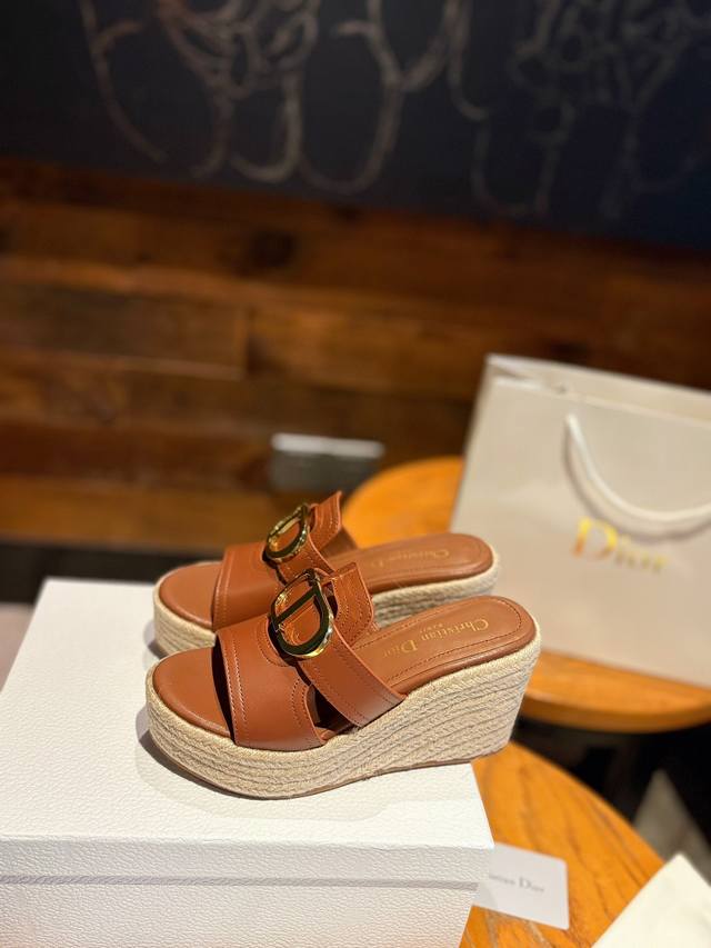 Dior Chrono high version new sandals. Simple and versatile. Perfect and luxuriou