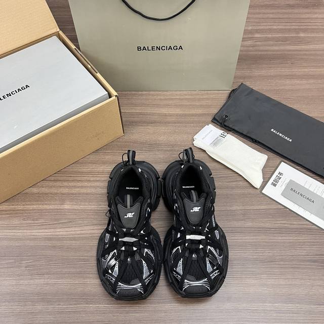 The top version of Balenciaga 3Xl buckle-strap round-toe lace-up low-top dad sho