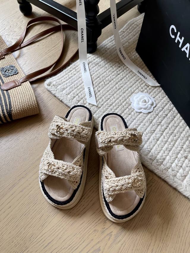 Chanel 25P early spring new Velcro sandals layout! Top version! All series are i