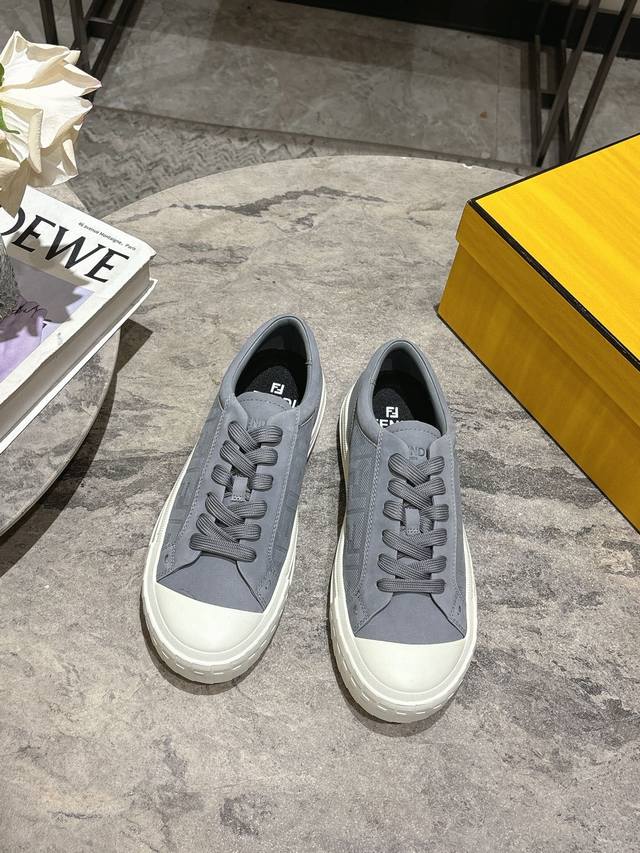 Fendi 25 Domino series leather embossed women's casual sports shoes skateboard s